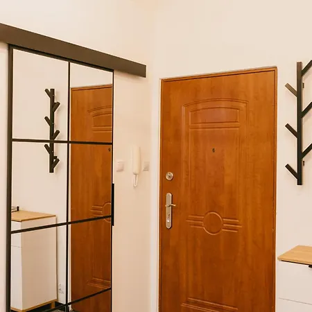 Vilao Apartments- Lazarza