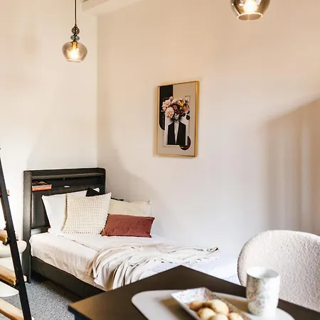 Vilao Apartments- Lazarza